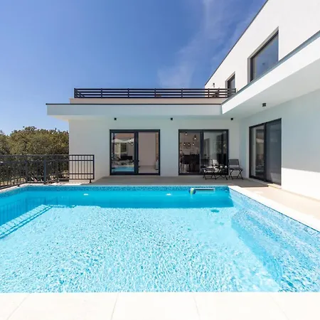 Beautiful Loto, In Dalmatia, With A Pool Villa Posedarje