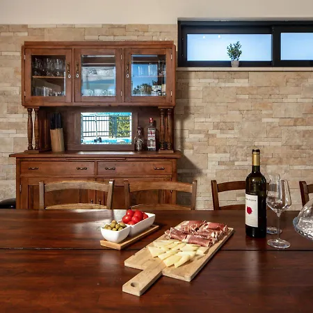 Beautiful Loto, In Dalmatia, With A Pool Villa *
