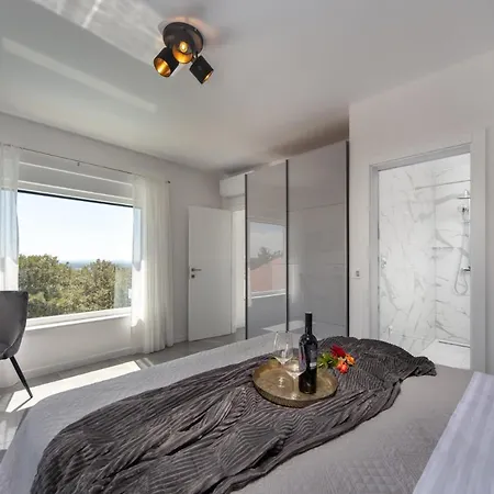 Beautiful Loto, In Dalmatia, With A Pool Villa *